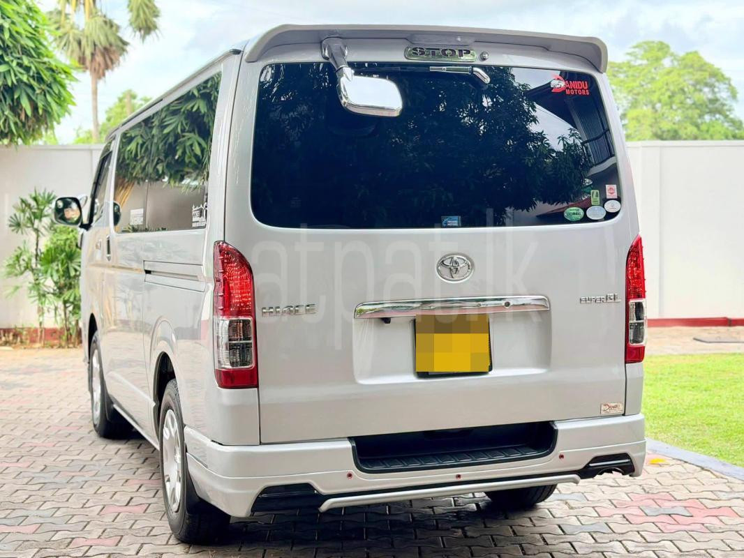 Toyota Hiace 2013 - Used Van sale in Sri Lanka - patpat.lk