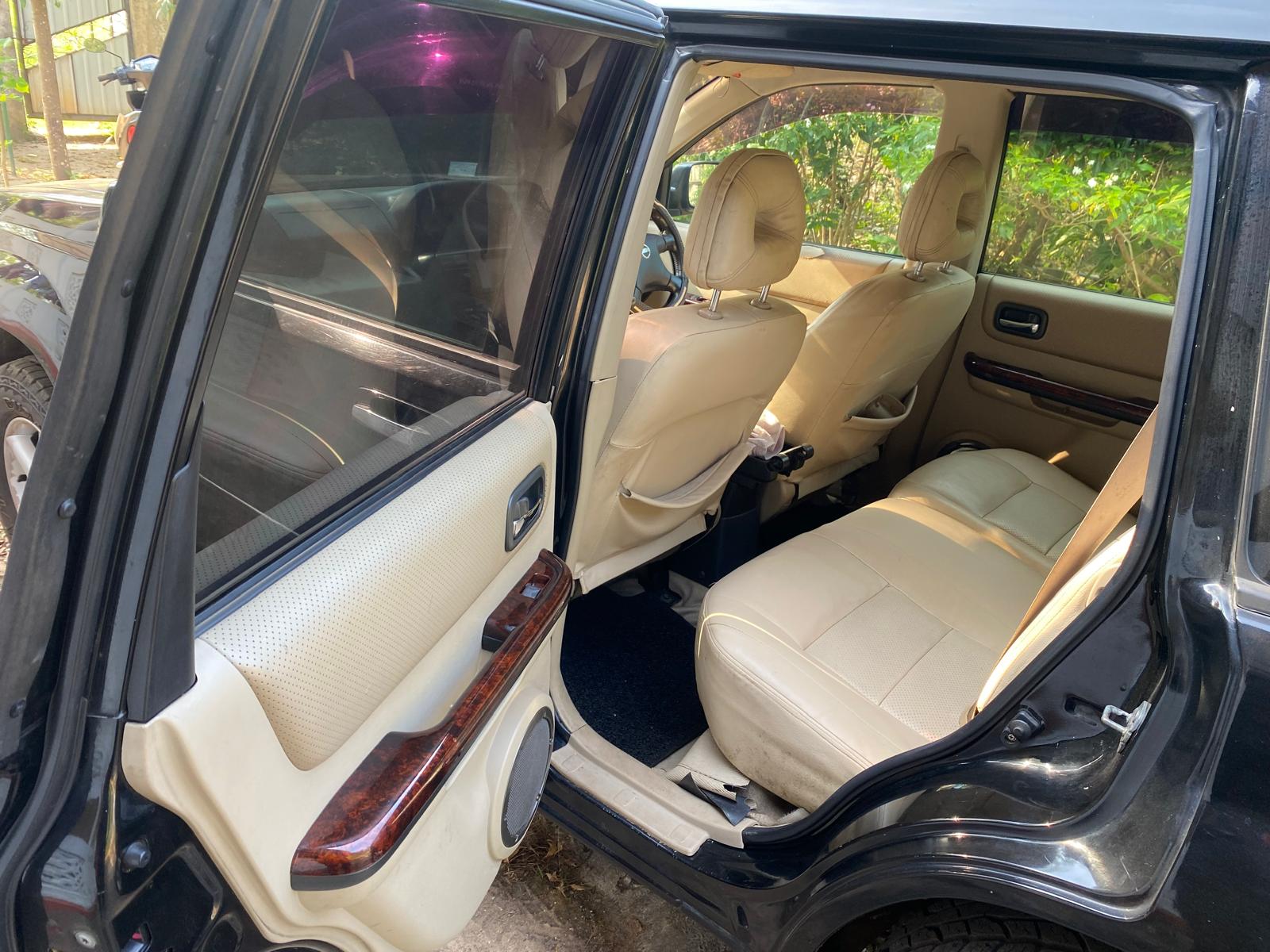 Nissan X Trail 2003 - பயன்படுத்தப்பட்டது SUV sale in Sri Lanka - patpat.lk