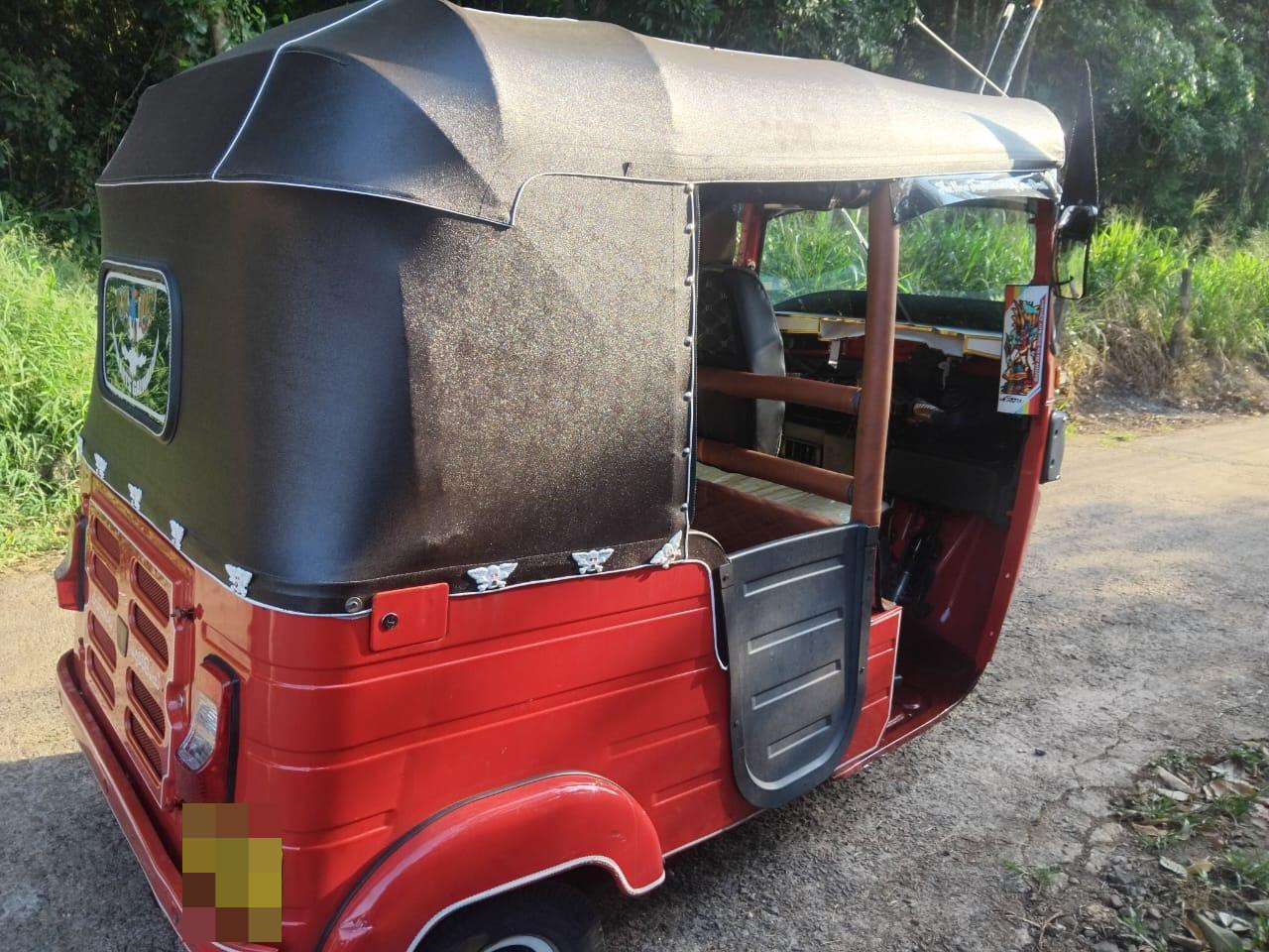 Bajaj Three Wheel 2018 - பயன்படுத்தப்பட்டது முச்சக்கர வண்டி sale in Sri Lanka - patpat.lk