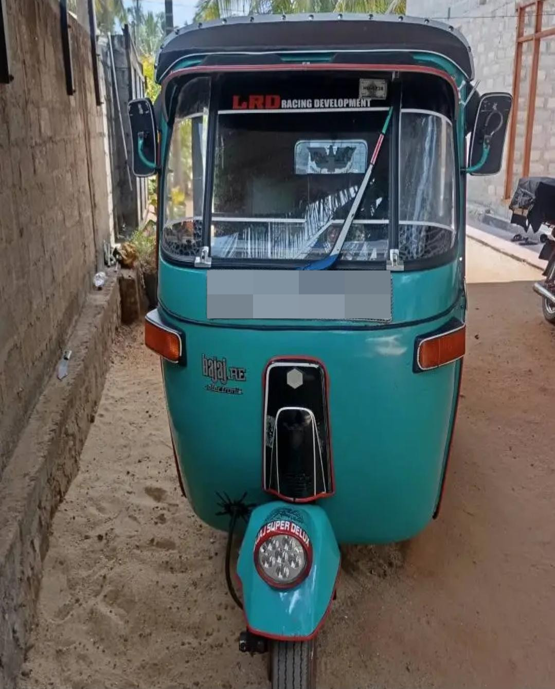 Bajaj Three Wheel 2004 - Used Three wheeler sale in Sri Lanka - patpat.lk