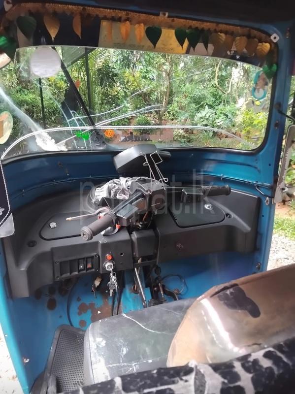 Bajaj Three Wheel 2010 - Used Three wheeler sale in Sri Lanka - patpat.lk