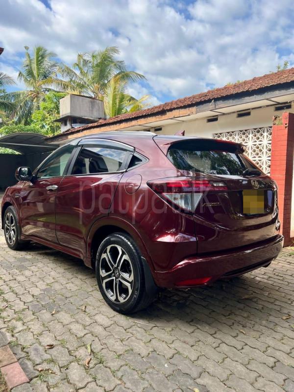Honda Vezel 2014 - பயன்படுத்தப்பட்டது SUV sale in Sri Lanka - patpat.lk