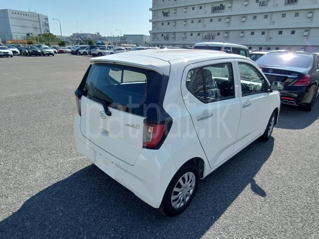 Advertisement image 6