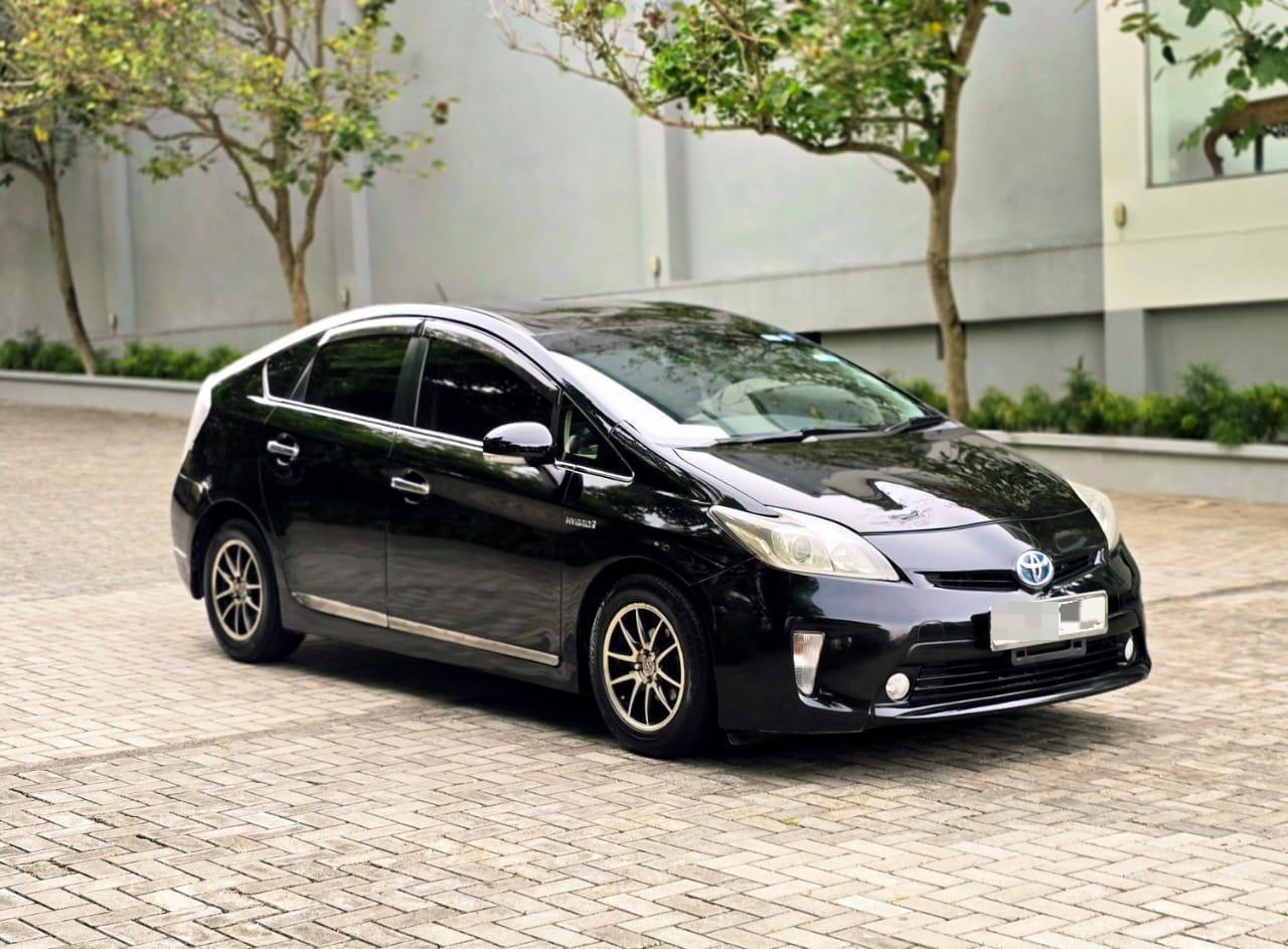 Toyota Prius 2013 - Used Car sale in Sri Lanka - patpat.lk