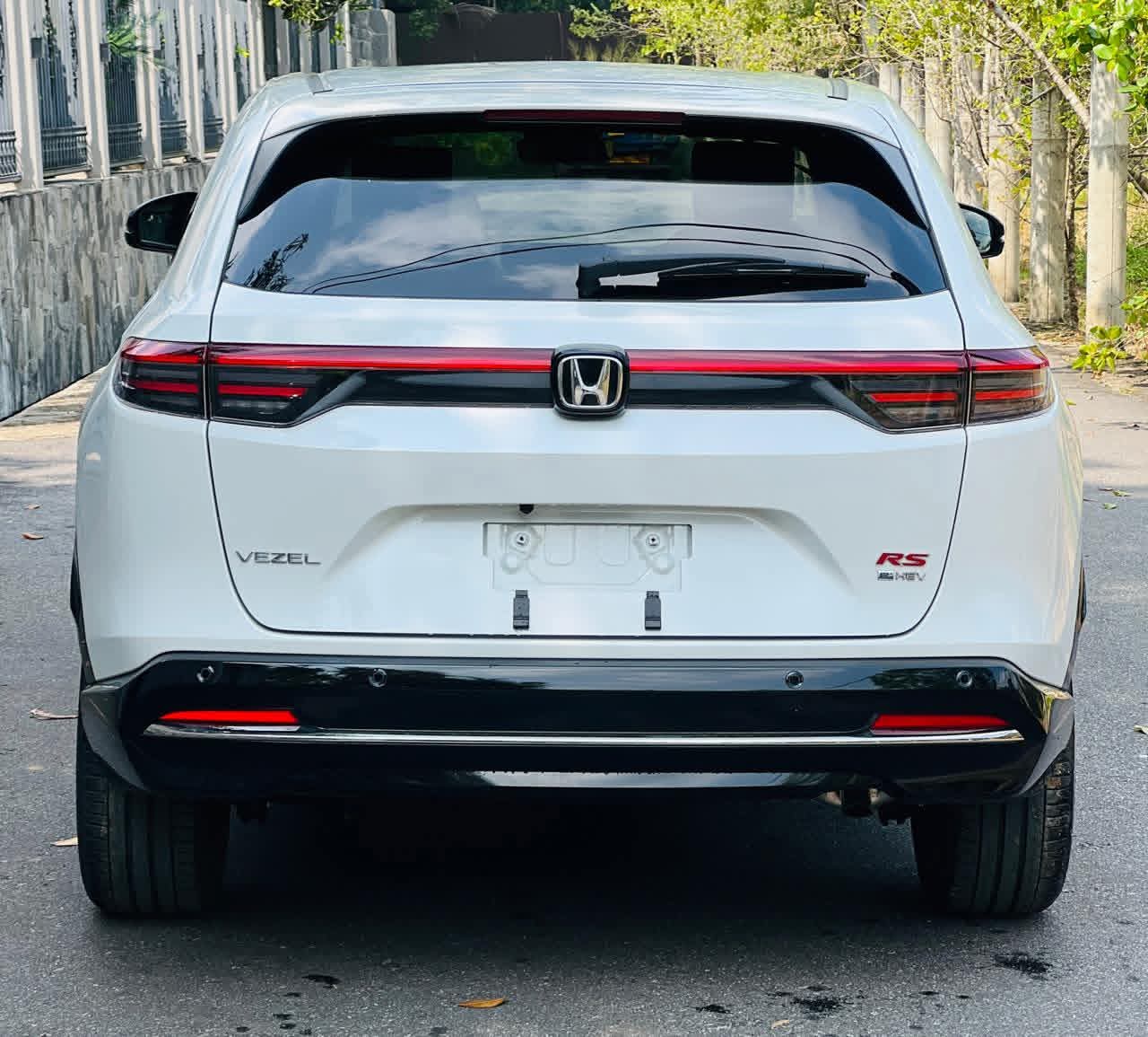 Honda Vezel 2025 - අලුත් SUV රථය sale in Sri Lanka - patpat.lk