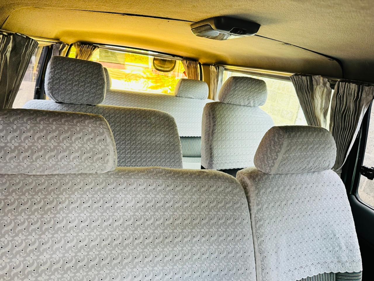Toyota Super GL 2002 - பயன்படுத்தப்பட்டது வேன் sale in Sri Lanka - patpat.lk