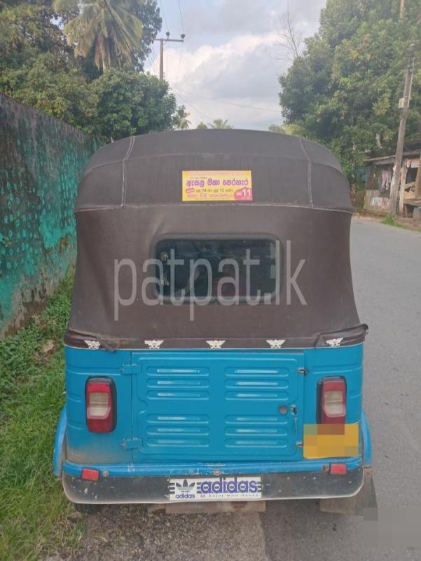 Bajaj 4 stroke 2011 - பயன்படுத்தப்பட்டது முச்சக்கர வண்டி sale in Sri Lanka - patpat.lk