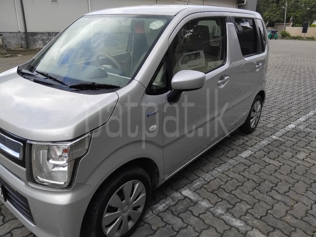 Suzuki Wagon R 2017 - භාවිතා කරන ලද කාර් sale in Sri Lanka - patpat.lk
