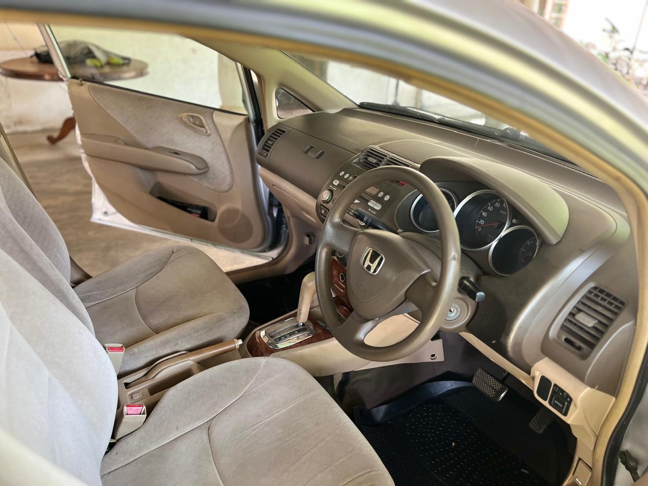 Honda Fit 2004 - பயன்படுத்தப்பட்டது கார் sale in Sri Lanka - patpat.lk
