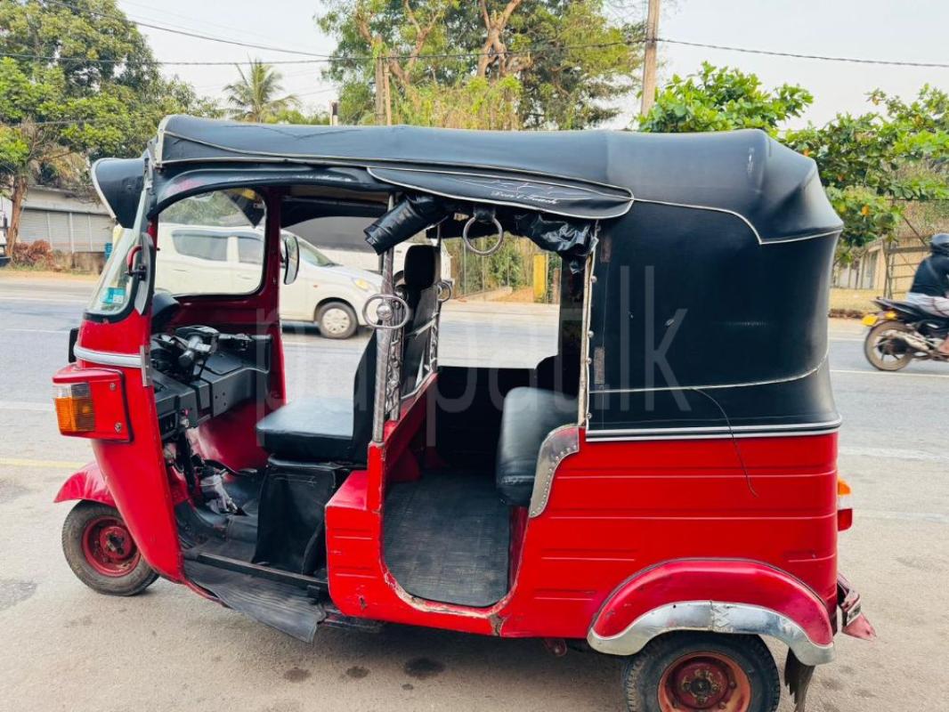 Bajaj Three Wheel 2012 - Used Three wheeler sale in Sri Lanka - patpat.lk