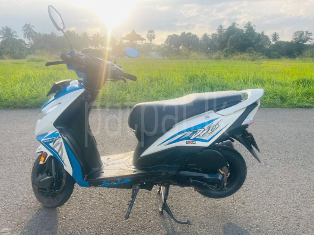 Advertisement image 6