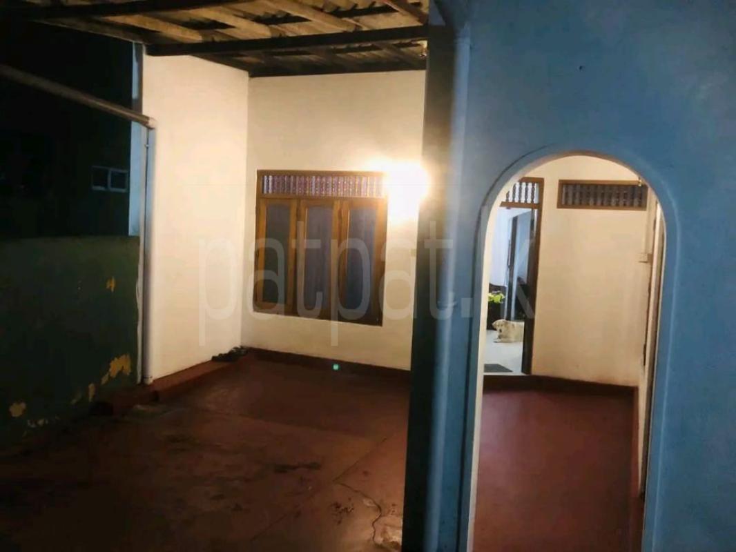 House for Sale in Boralesgamuwa ads-image-1