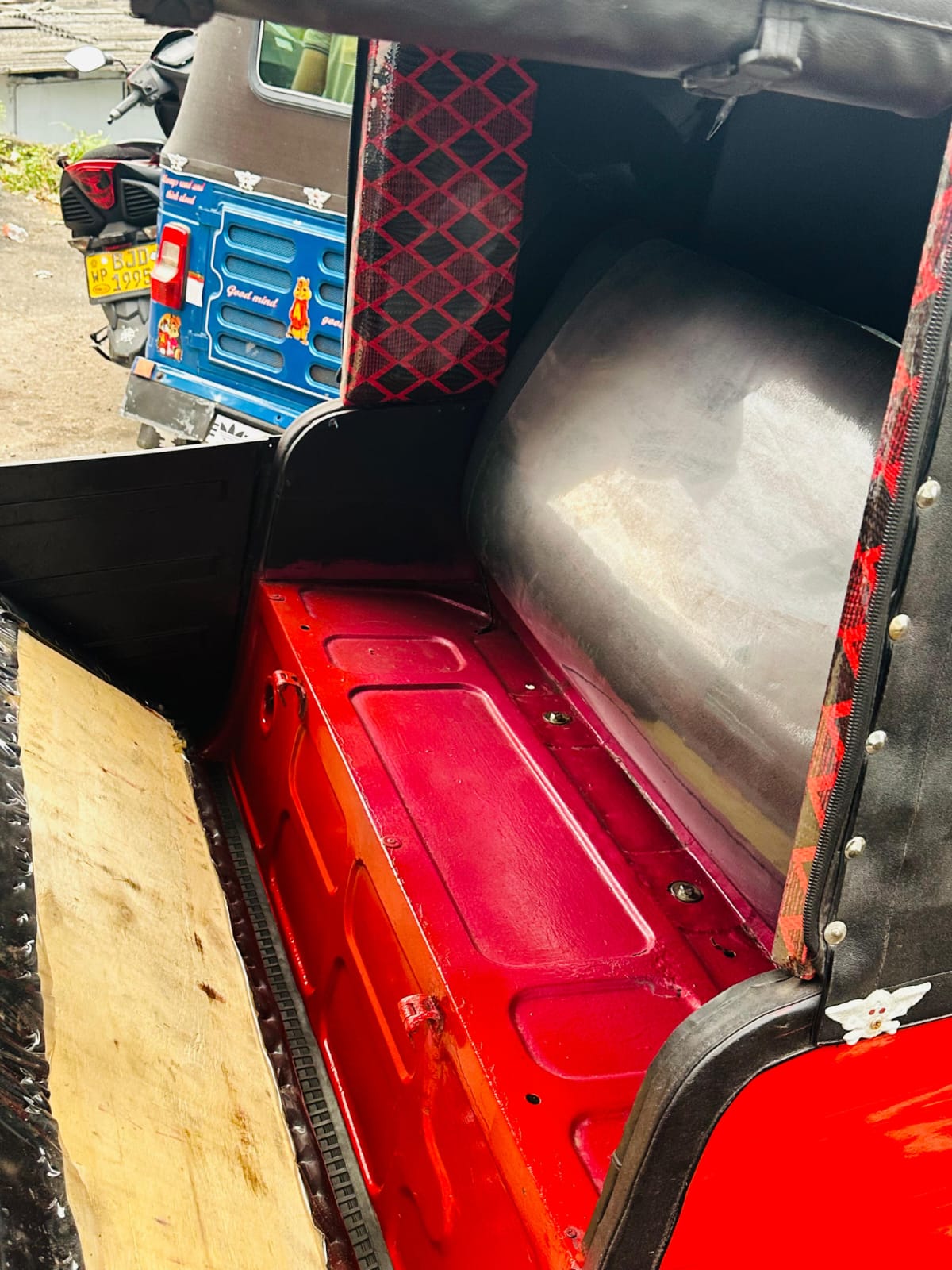 Bajaj Three Wheel 2006 - Used Three wheeler sale in Sri Lanka - patpat.lk