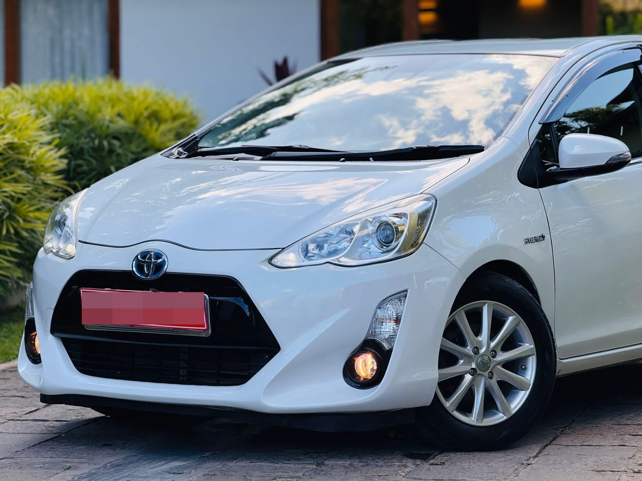 Toyota Aqua 2016 - Used Car sale in Sri Lanka - patpat.lk