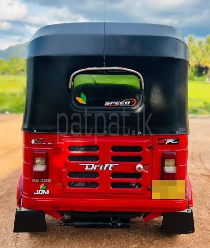 Bajaj Three Wheel 2011 - භාවිතා කරන ලද ත්‍රිරෝද රථය sale in Sri Lanka - patpat.lk