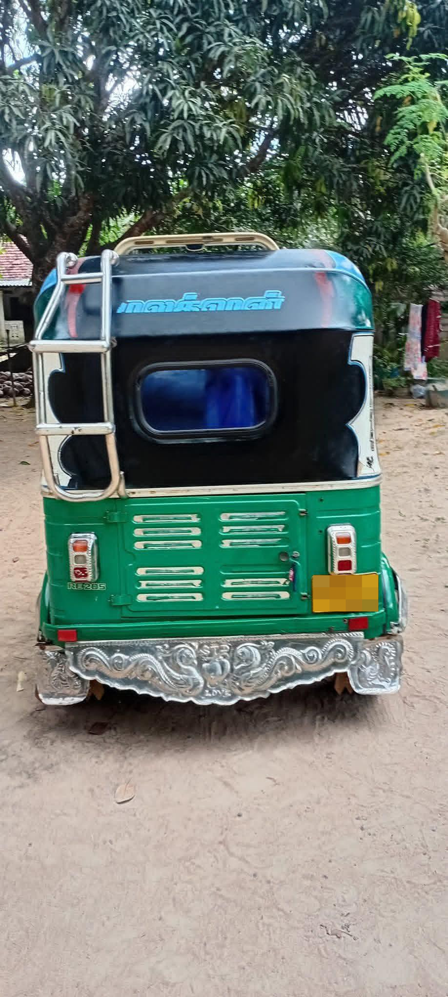 Bajaj Three Wheel 2013 - பயன்படுத்தப்பட்டது முச்சக்கர வண்டி sale in Sri Lanka - patpat.lk