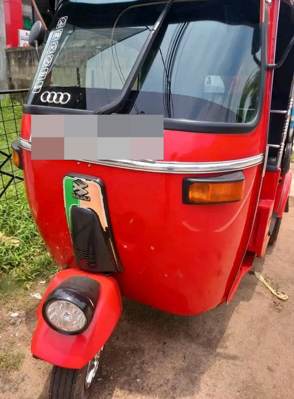 Bajaj Three Wheel 2006 - භාවිතා කරන ලද ත්‍රිරෝද රථය sale in Sri Lanka - patpat.lk