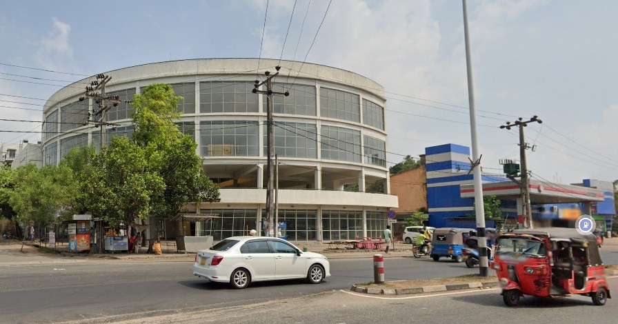 Commercial Land for Sale in Kadawatha ads-image-1