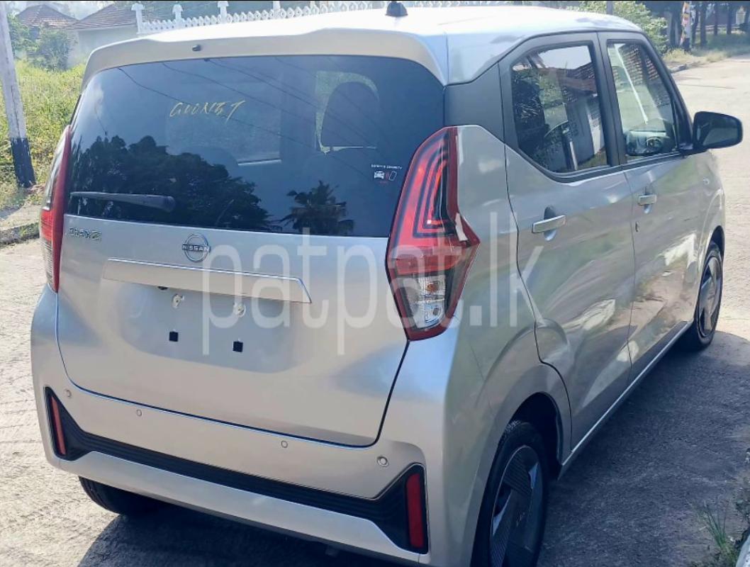 Advertisement image 6