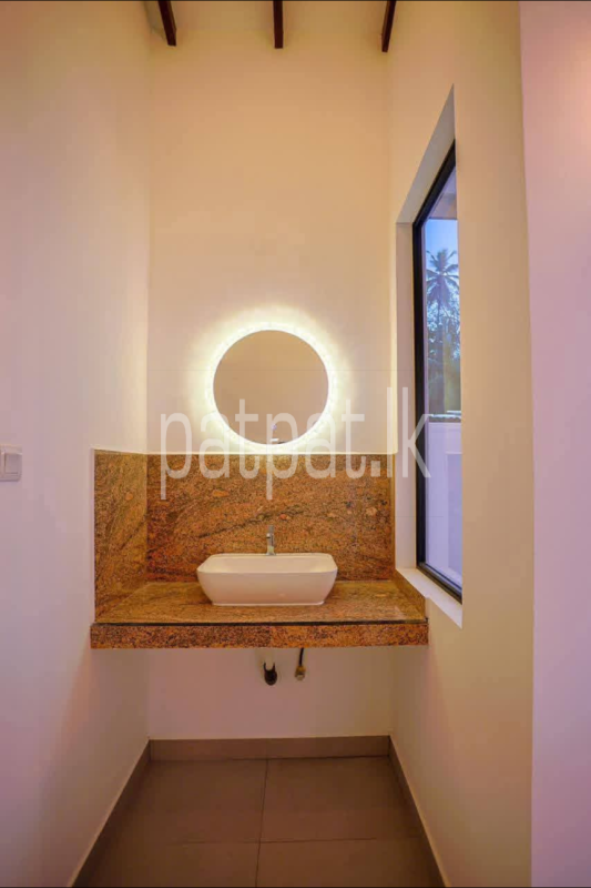 House for Sale in Athurugiriya