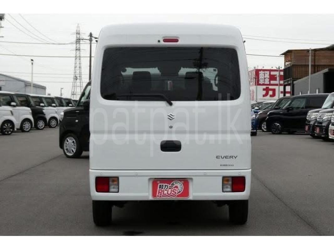 Advertisement image 3