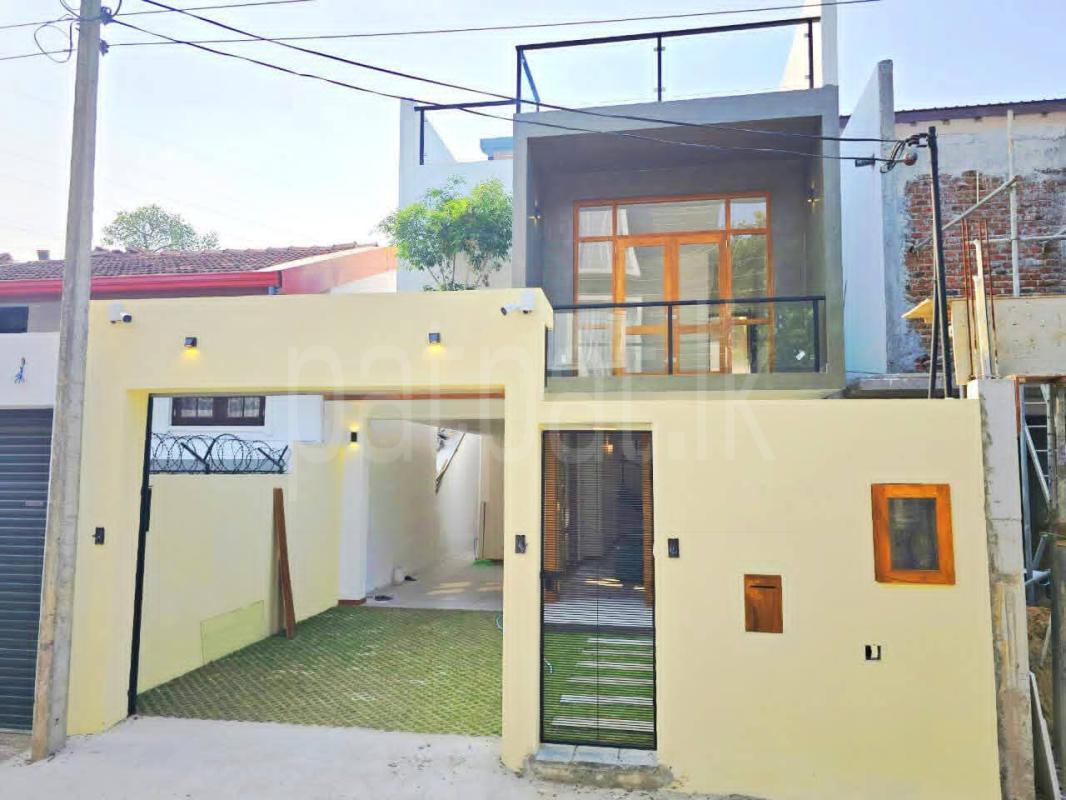 House for Sale in Pelawatta