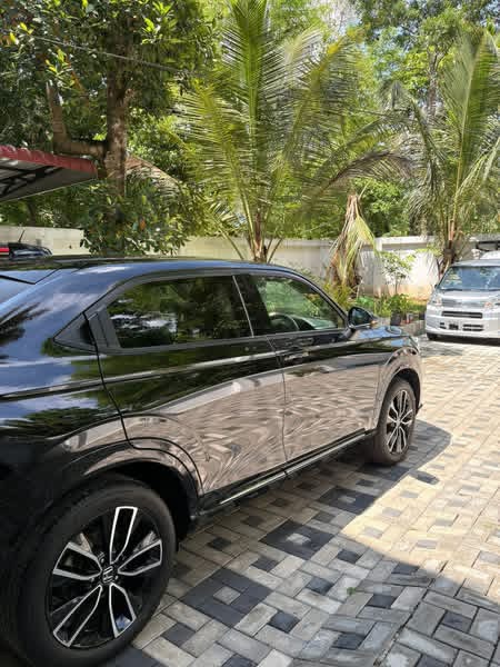 Honda Vezel 2023 - අලුත් SUV රථය sale in Sri Lanka - patpat.lk