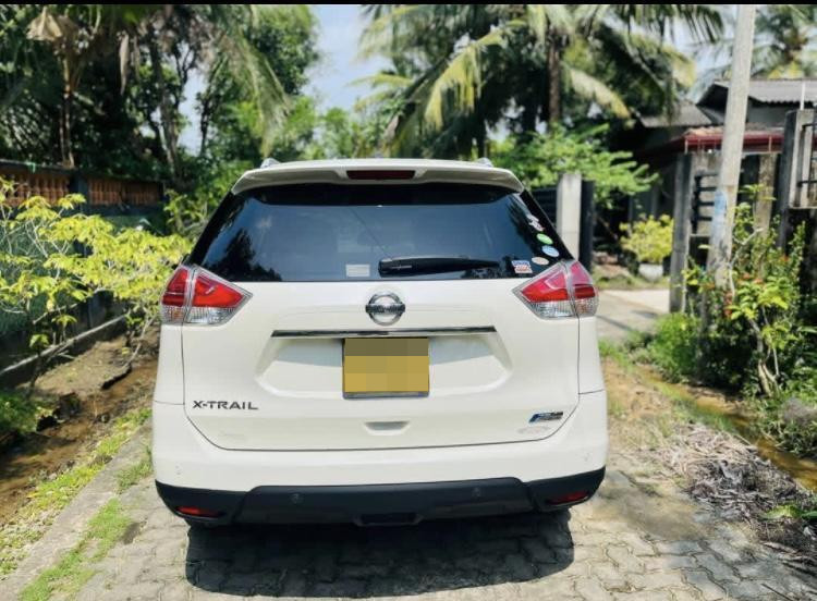 Nissan X Trail 2016 - பயன்படுத்தப்பட்டது SUV sale in Sri Lanka - patpat.lk