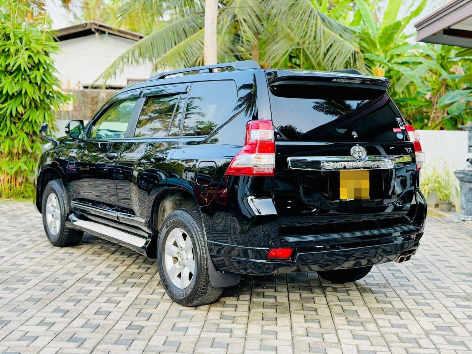 Toyota Land Cruiser Prado 2015 - භාවිතා කරන ලද SUV රථය sale in Sri Lanka - patpat.lk