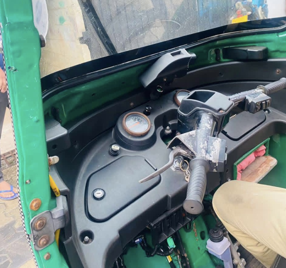 Bajaj Three Wheel 2016 - Used Three wheeler sale in Sri Lanka - patpat.lk