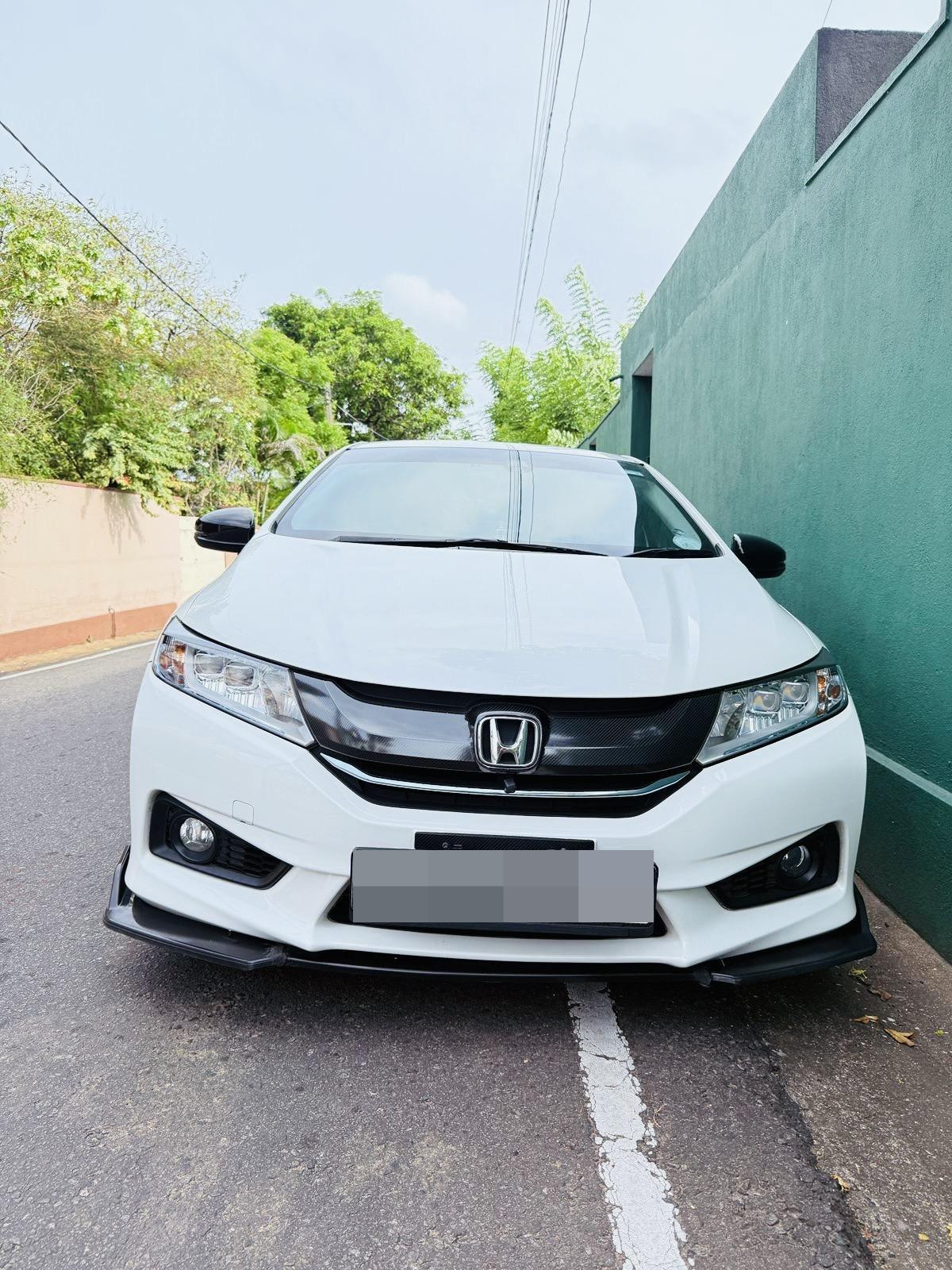 Honda Grace 2017 - Used Car sale in Sri Lanka - patpat.lk