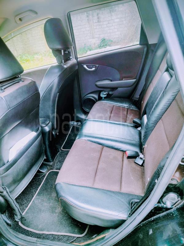 Advertisement image 6