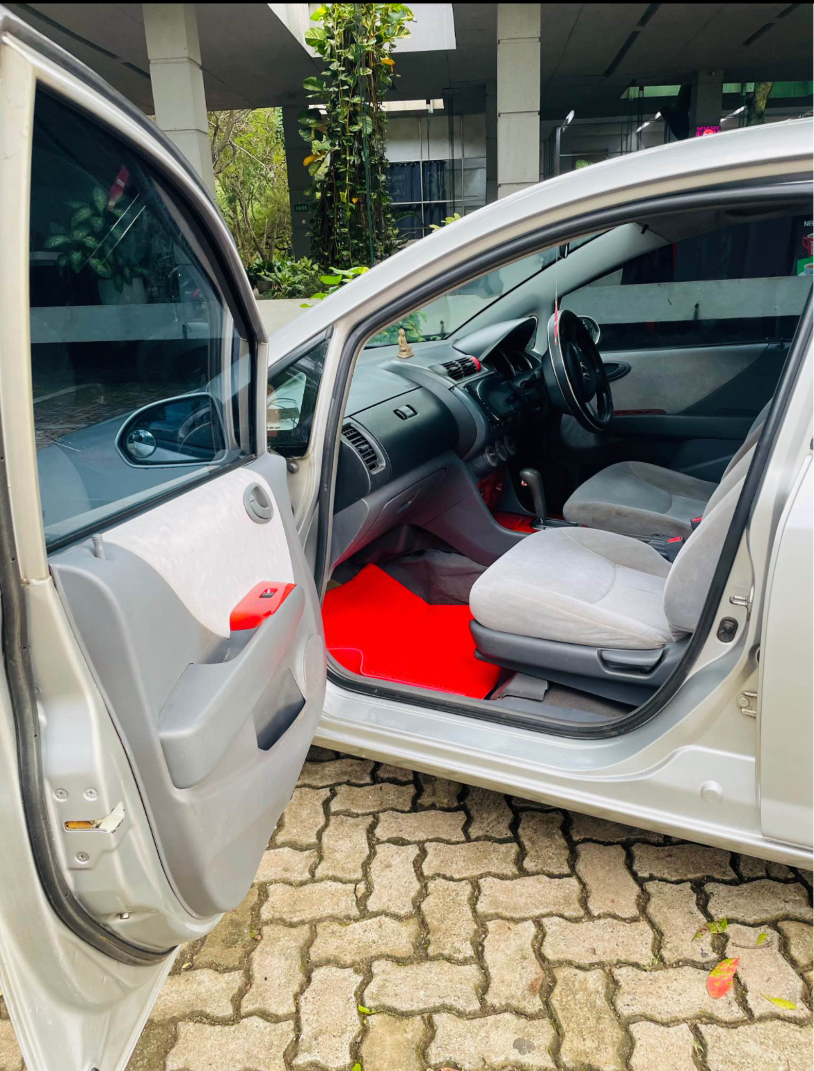 Honda Fit 2005 - பயன்படுத்தப்பட்டது கார் sale in Sri Lanka - patpat.lk