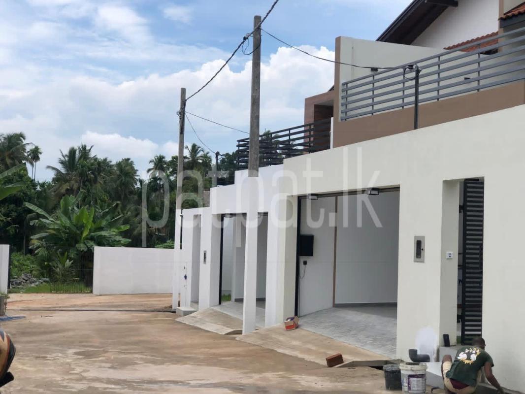 House for Sale in Koswatta