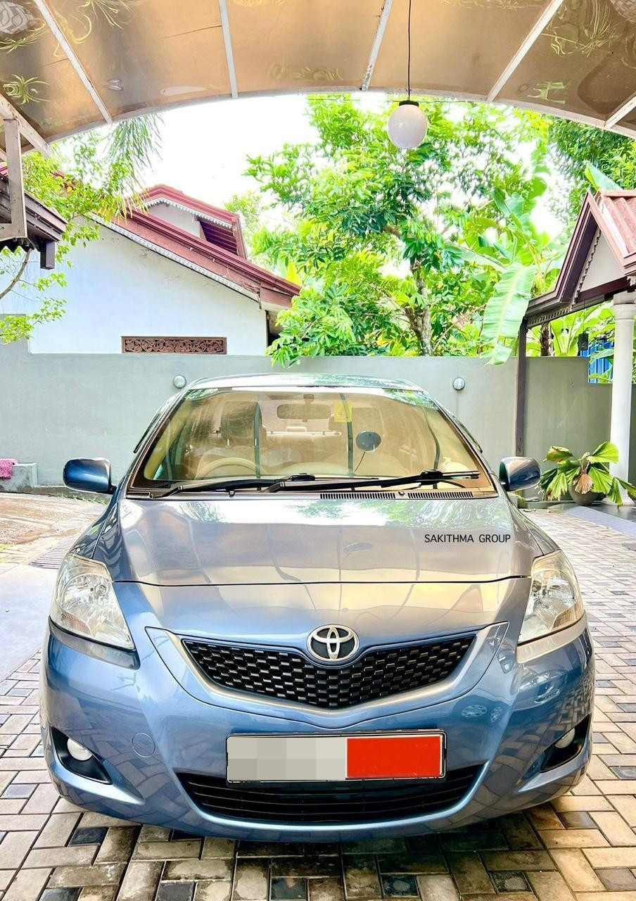 Toyota Yaris 2010 ads-image-1