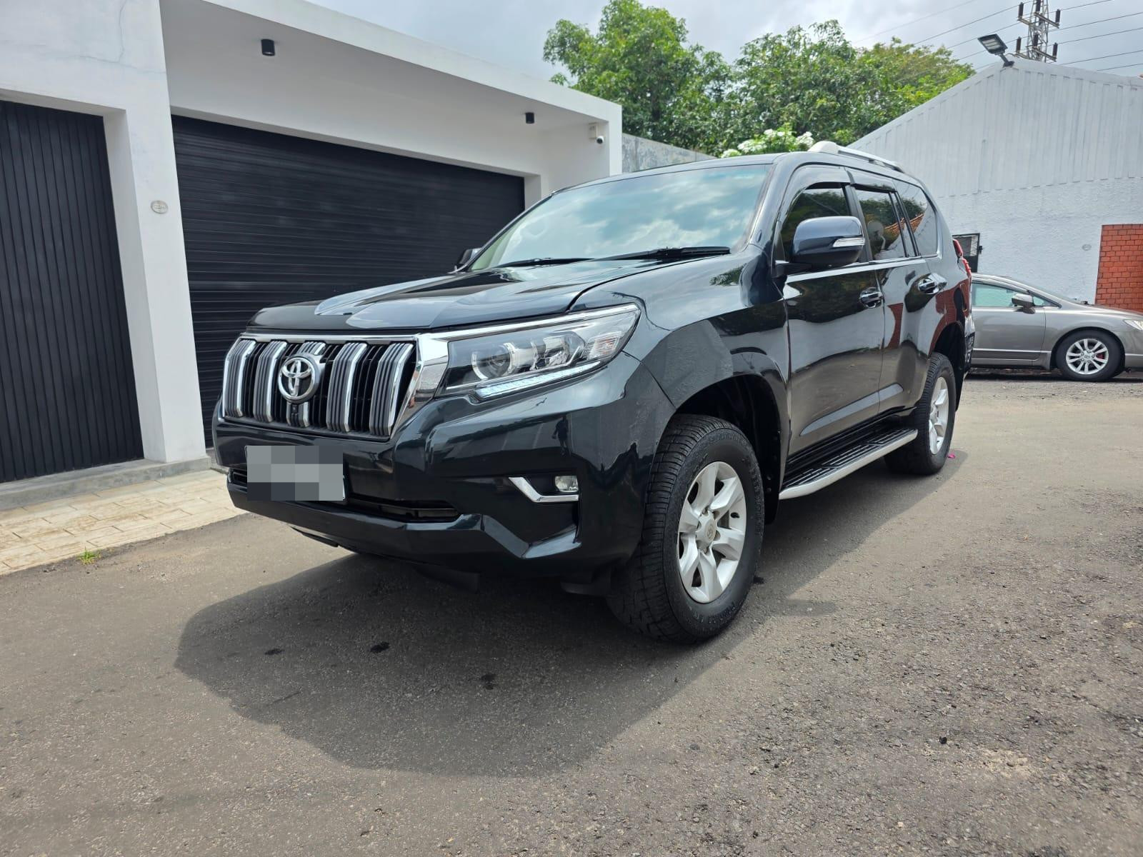 Toyota Land Cruiser Prado 2012 - Used SUV sale in Sri Lanka - patpat.lk