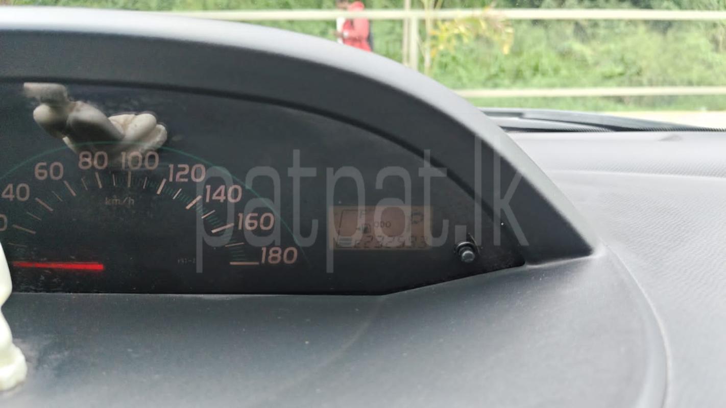 Toyota Vitz 2007 - பயன்படுத்தப்பட்டது கார் sale in Sri Lanka - patpat.lk