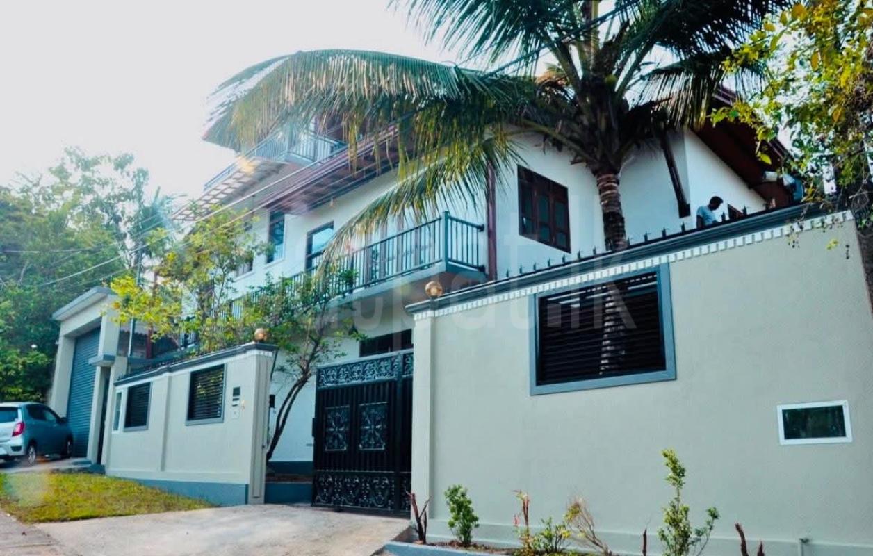 House for Sale in Kahathuduwa