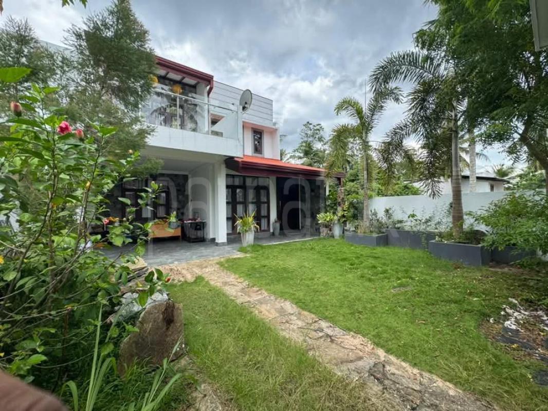 House for Sale in Athurugiriya ads-image-1