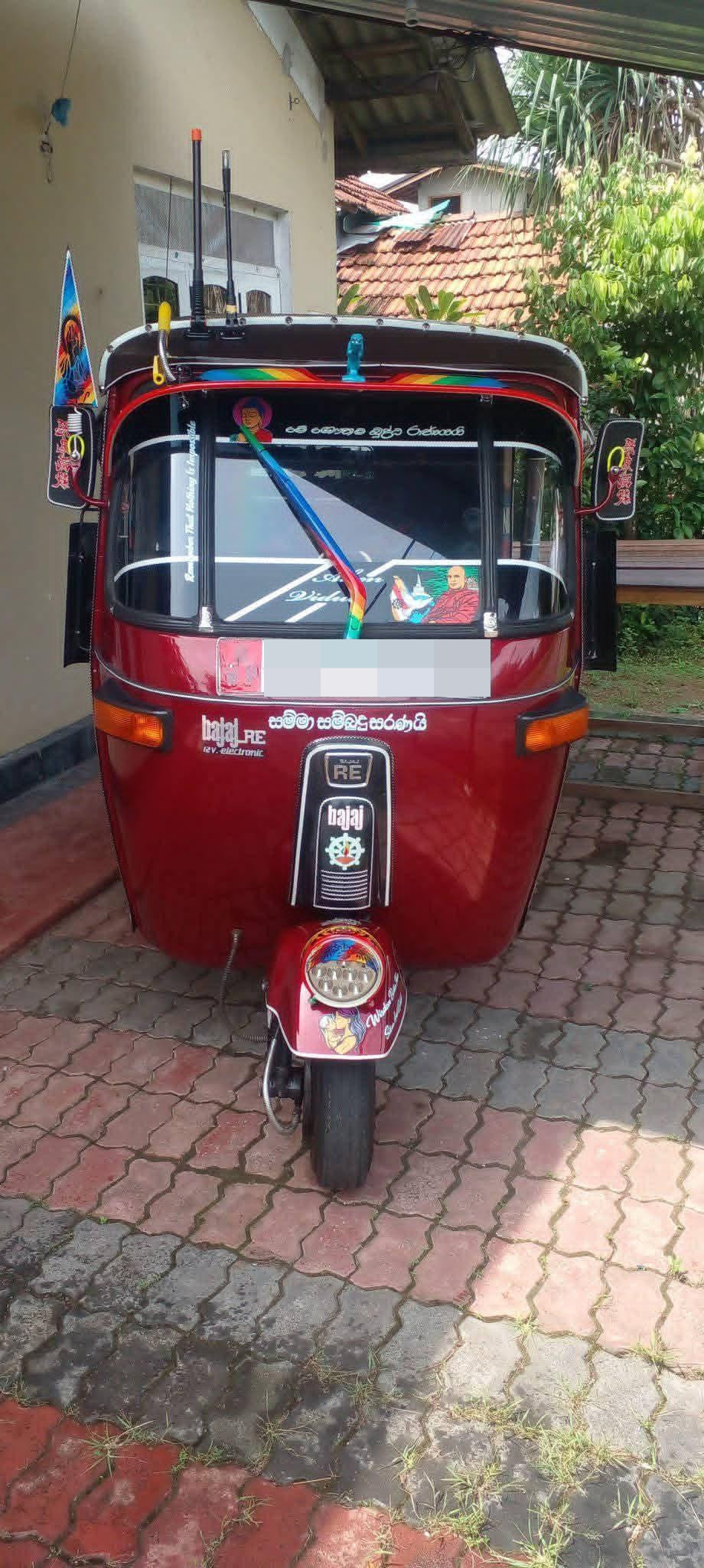Bajaj Three Wheel 2006 ads-image-1