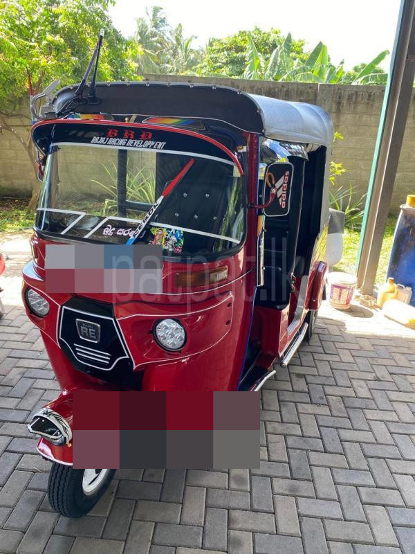 Bajaj 4 stroke 2015 - பயன்படுத்தப்பட்டது முச்சக்கர வண்டி sale in Sri Lanka - patpat.lk