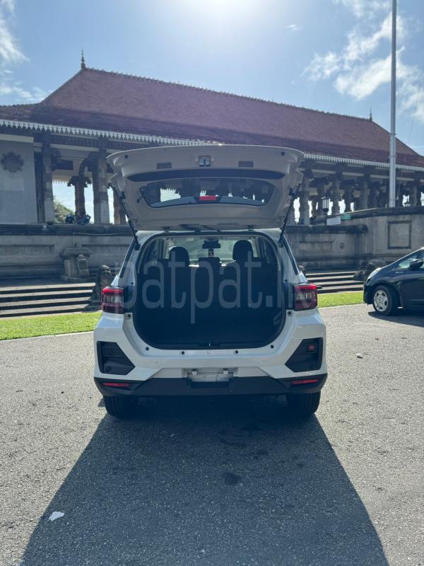 Advertisement image 4