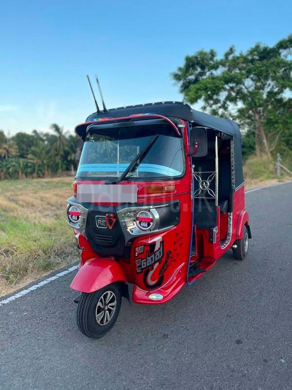 Bajaj 4 stroke 2014 - Used Three wheeler sale in Sri Lanka - patpat.lk