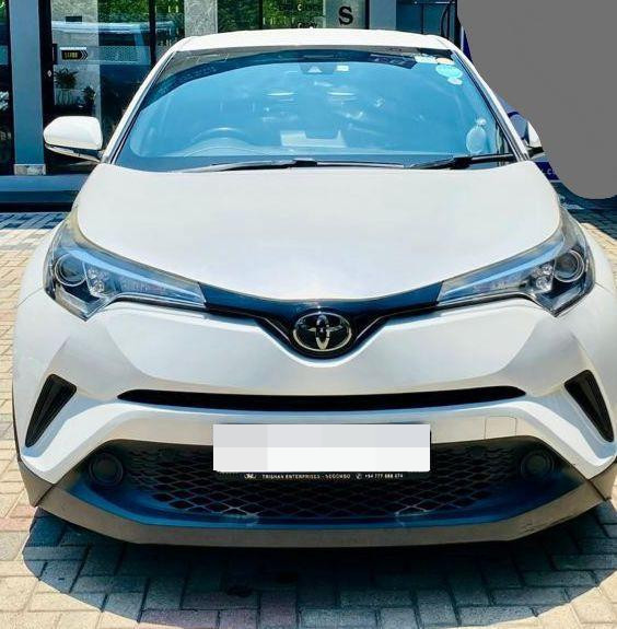 Honda CH R 2017 - Used SUV sale in Sri Lanka - patpat.lk