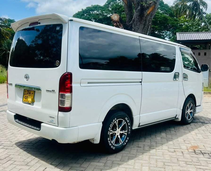 Toyota Hiace 2014 - Used Van sale in Sri Lanka - patpat.lk