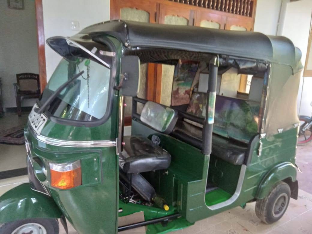 Bajaj Three Wheel 2009 - பயன்படுத்தப்பட்டது முச்சக்கர வண்டி sale in Sri Lanka - patpat.lk