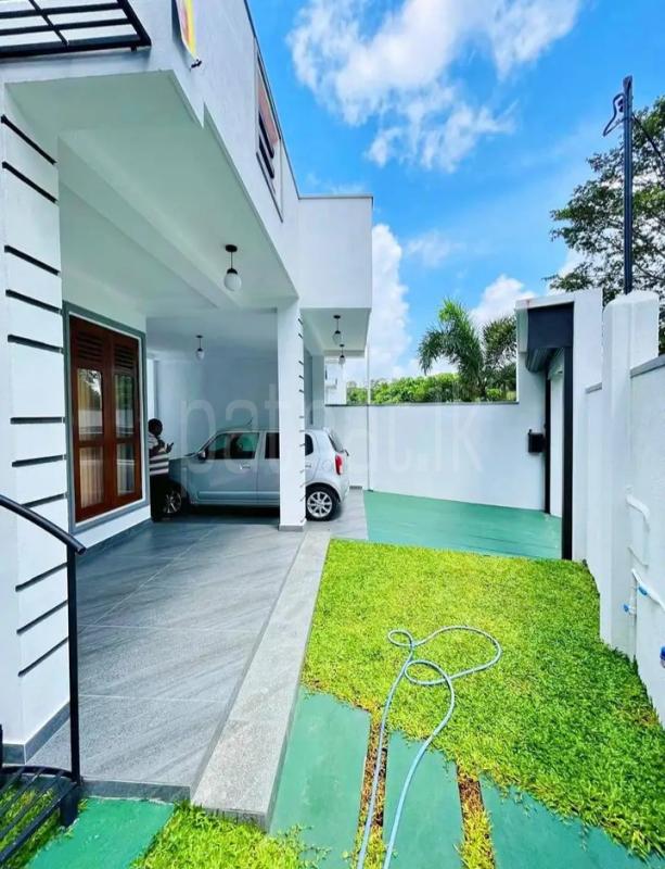 House for Sale in Athurugiriya ads-image-1