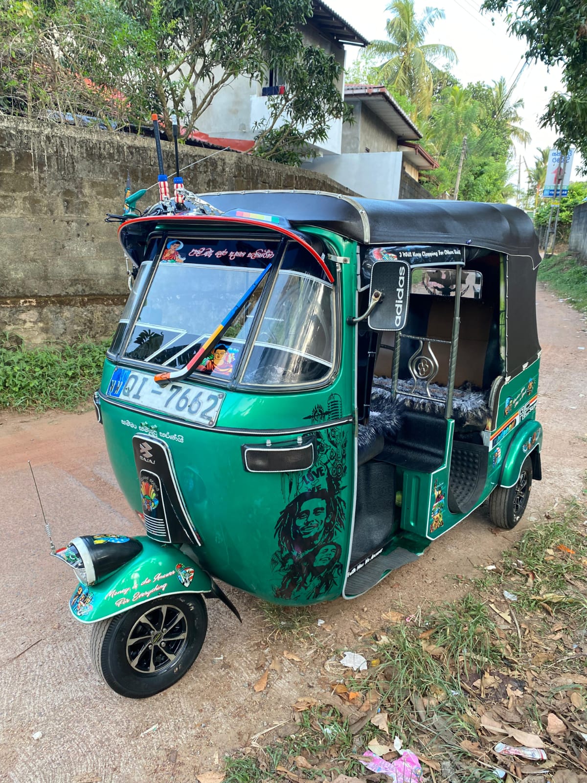 Bajaj Three Wheel 2006 - பயன்படுத்தப்பட்டது முச்சக்கர வண்டி sale in Sri Lanka - patpat.lk