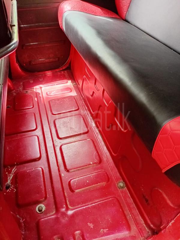 Bajaj Three Wheel 2012 - பயன்படுத்தப்பட்டது முச்சக்கர வண்டி sale in Sri Lanka - patpat.lk