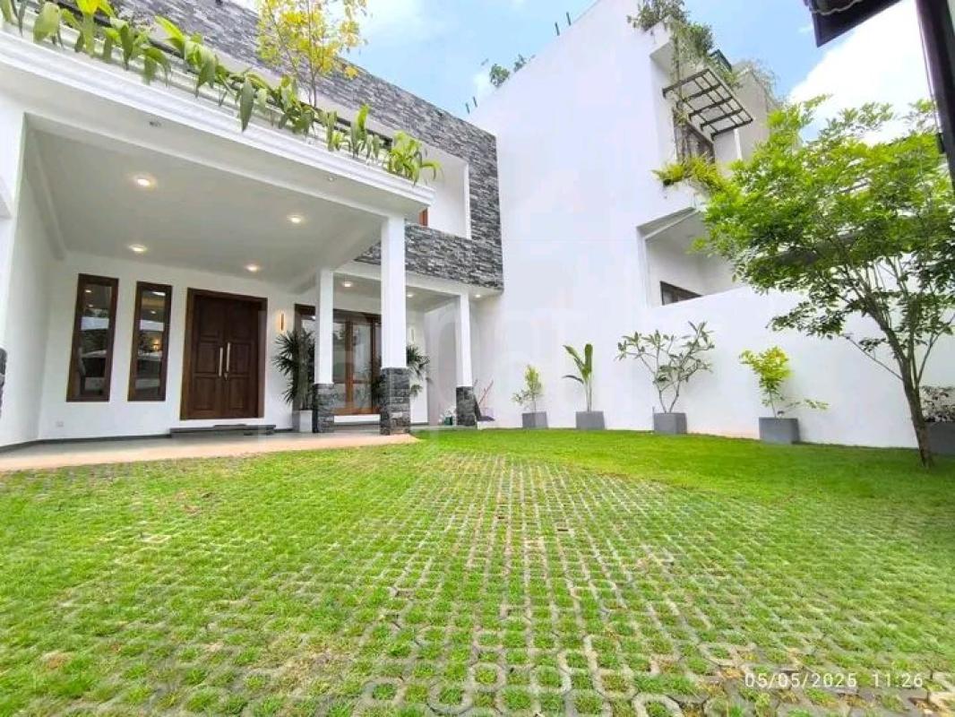 House for Sale in Athurugiriya